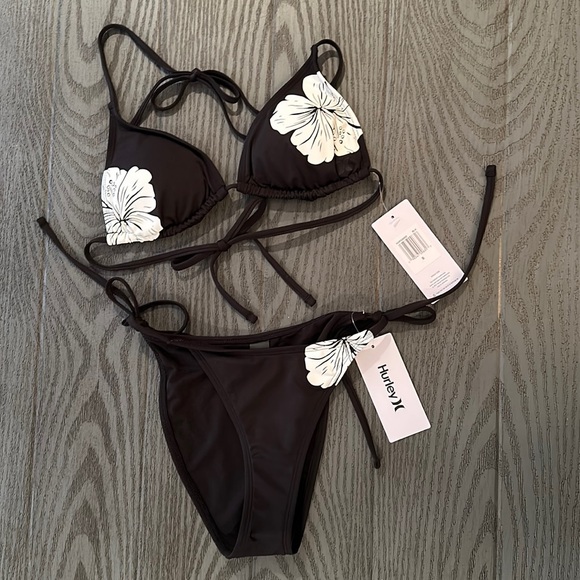 Hurley Bikini Swimsuit- New 🌴🌴🌴 - Picture 1 of 10